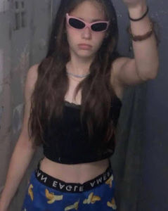 Meet your Posher, Kenzie